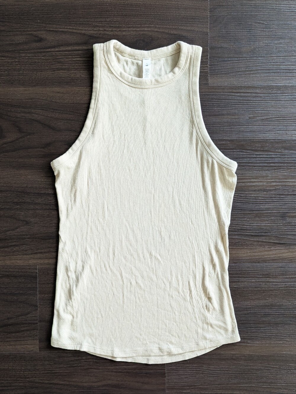 Lululemon Cream Tank Top Size 8 Athletic Athleisure Workout Summer Outdoors